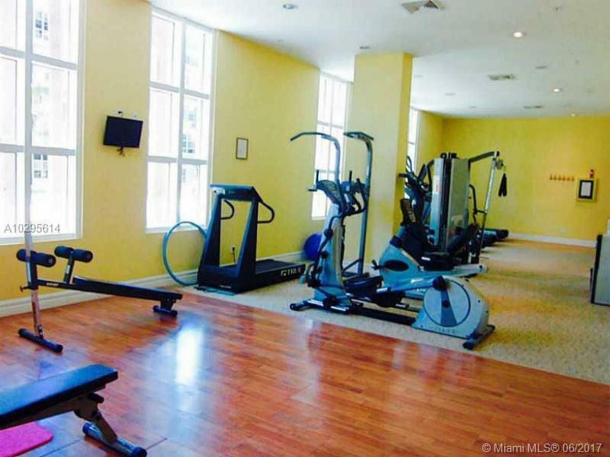 Stylish Modern 2Bd/2Bth Apt. Min To Beach Miami Beach Exterior foto